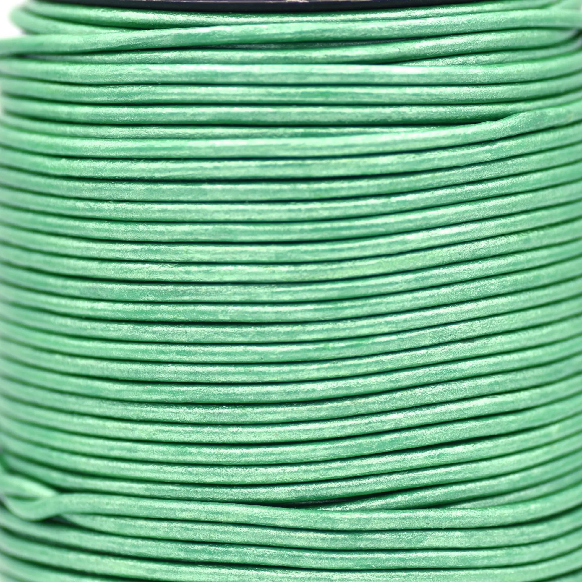 1.5mm Metallic Leaf Green Leather Cord - Round