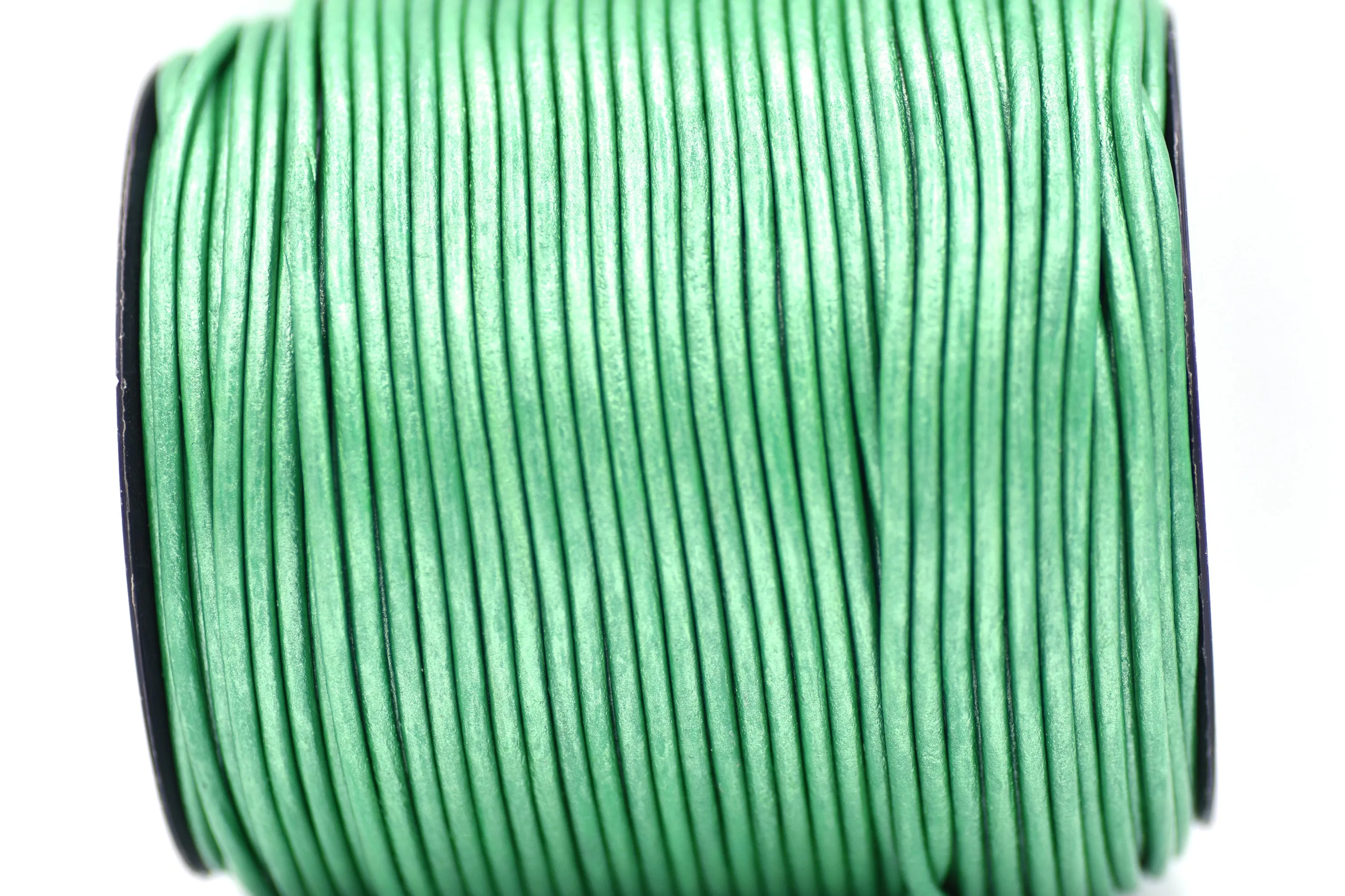 1.5mm Metallic Leaf Green Leather Cord - Round