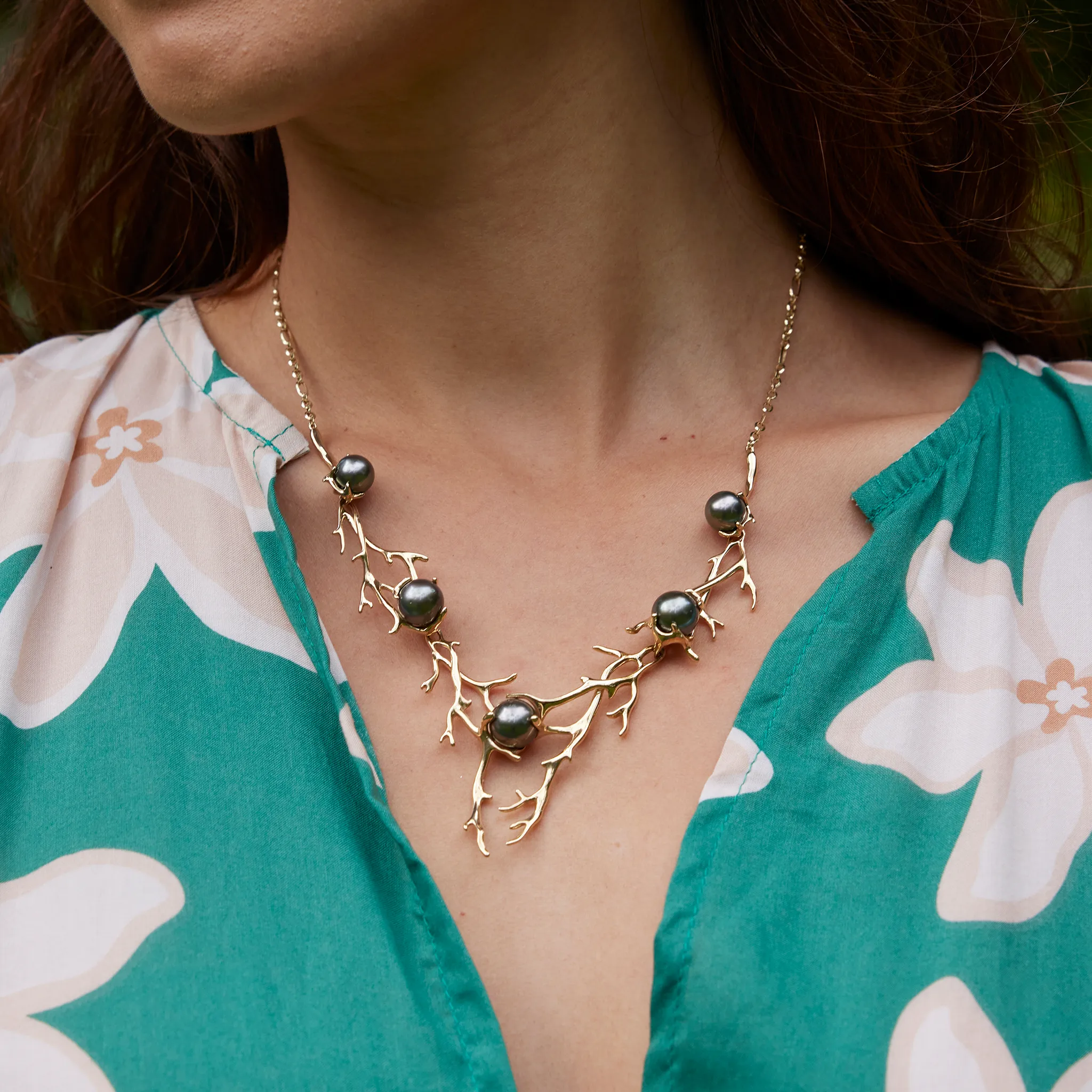 16-18" Adjustable Heritage Tahitian Pearl Necklace in Gold