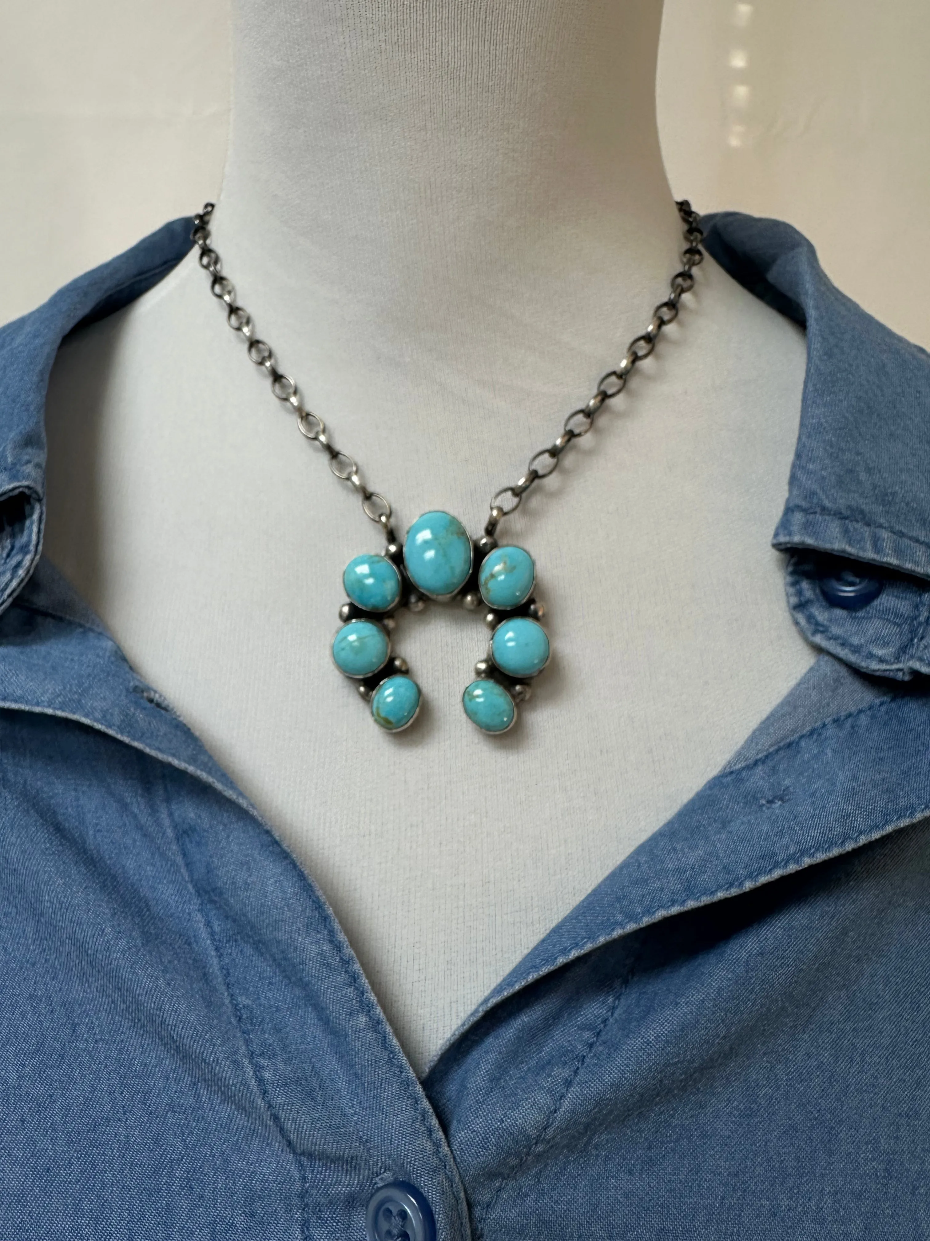 16" Turquoise Horseshoe Pendant Necklace