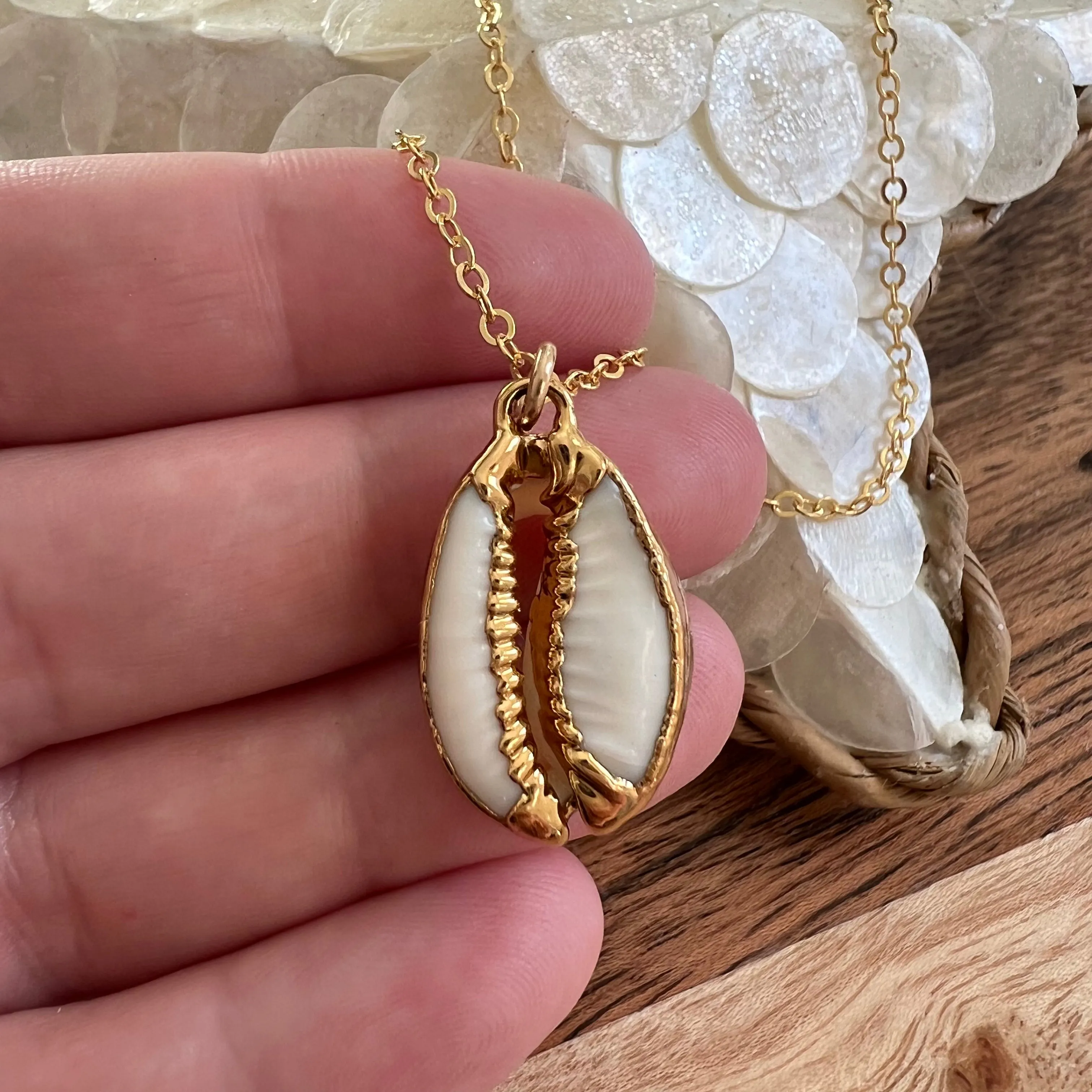 1753 - Cowrie Shell Necklace