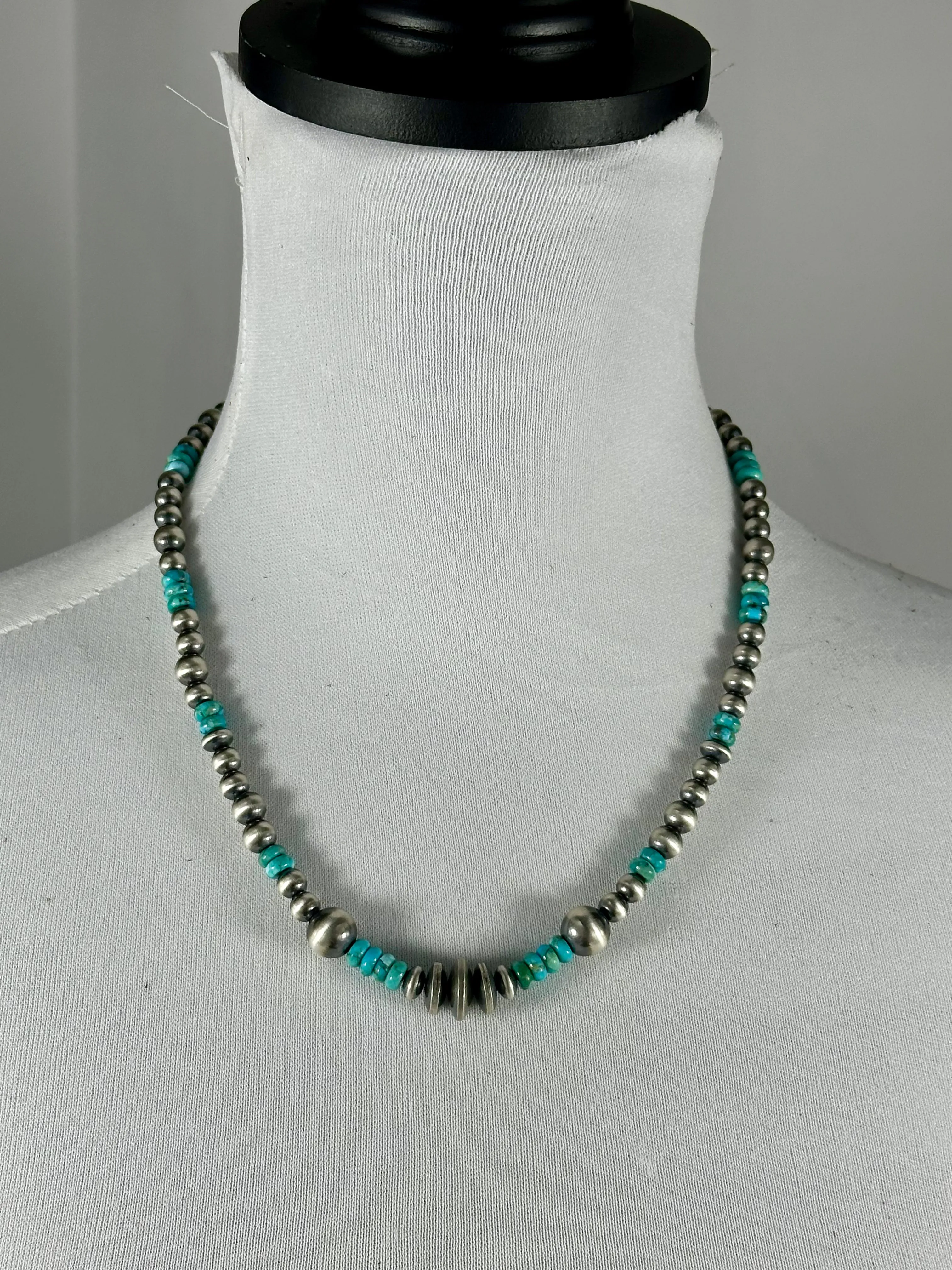 18" Kingman Navajo Necklace