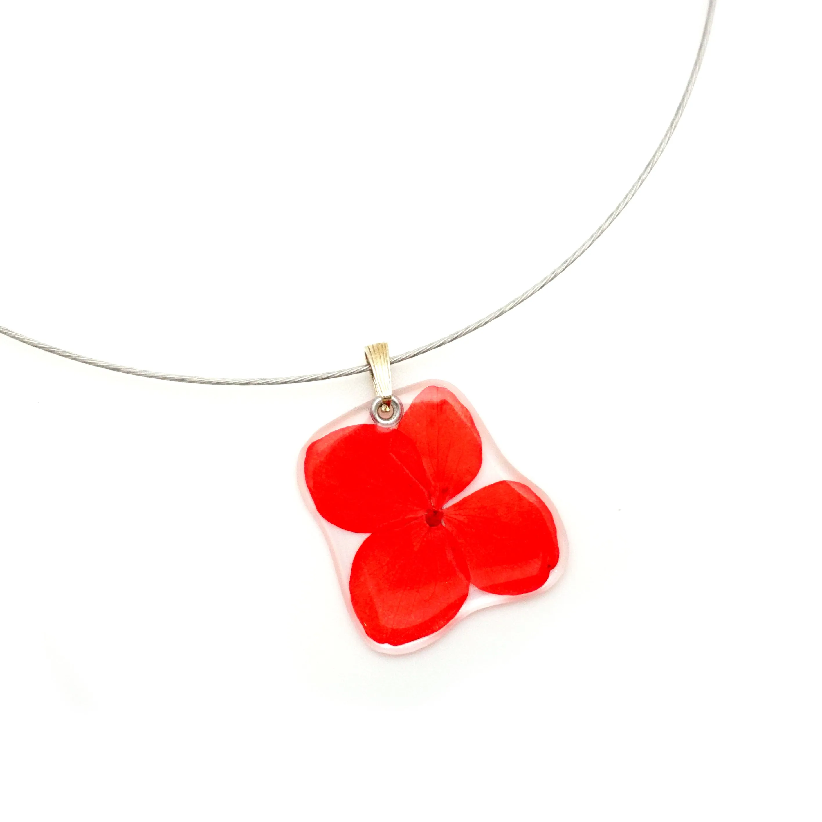 69218 Dark Pink Hydrangea Pendant