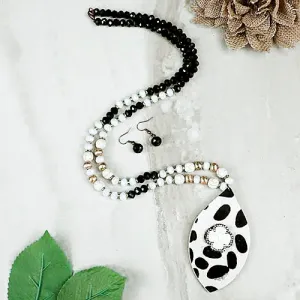 72682 - Squash Blossom Animal Hide Cross Necklace - Ivory