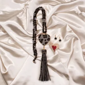 72736 - Tassel Leopard Heart Necklace - Black