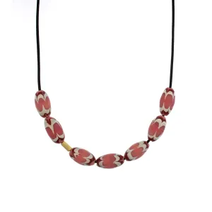 A Pink, Red,   White Swirl Bead Necklace