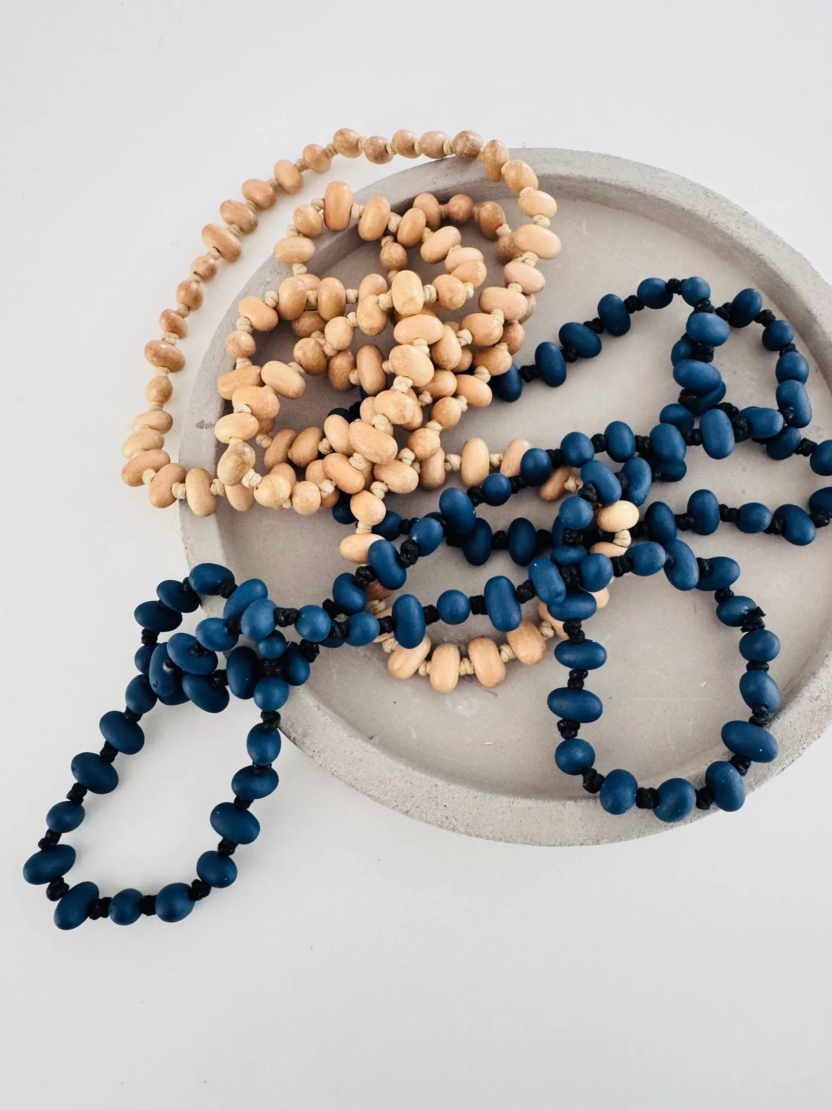 ANNA Wooden Chip Necklace – Mix of 6
