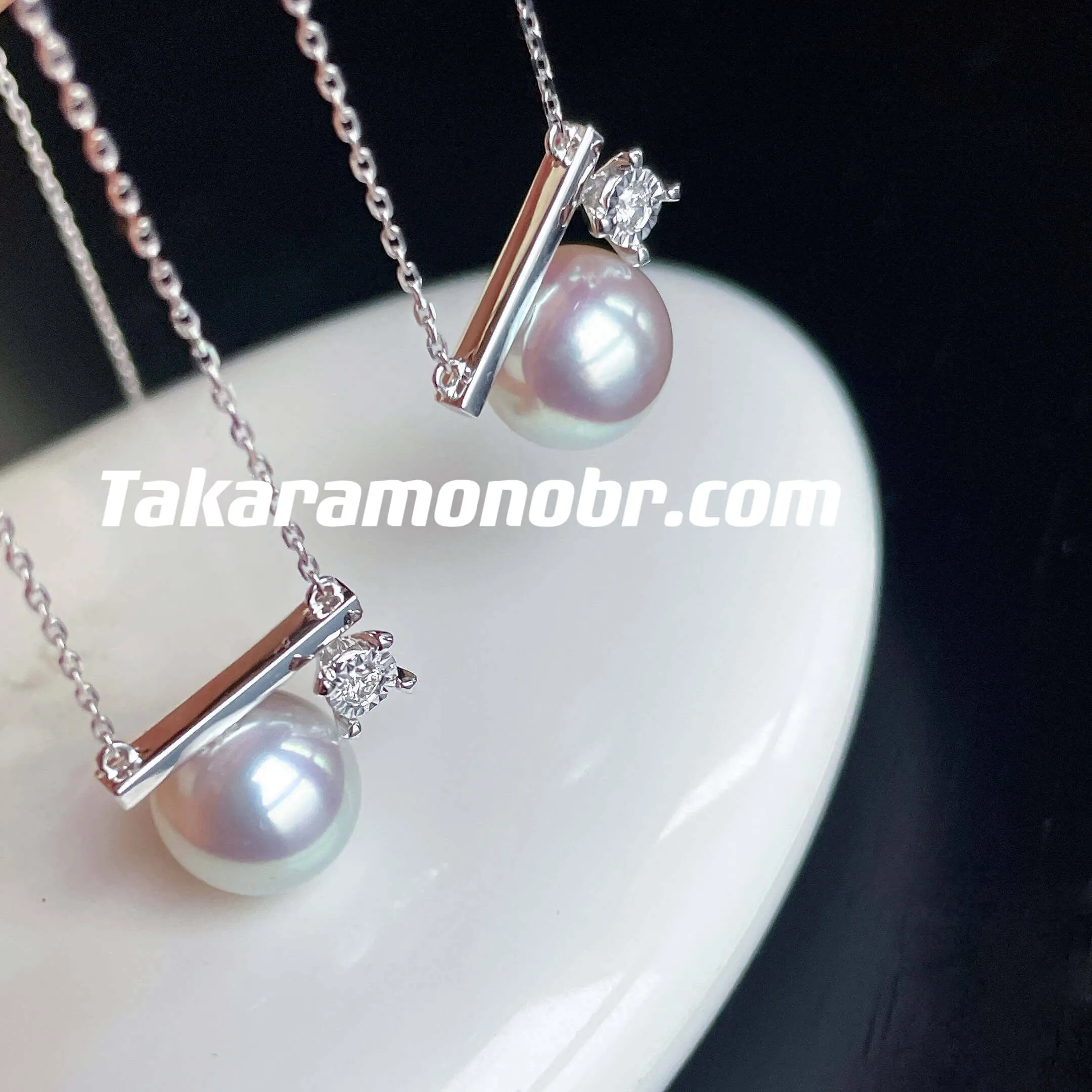 Balance Cultured Silver Gray Akoya Pearl & Diamond Pendant in 18K Gold, 9.5-10.0 mm