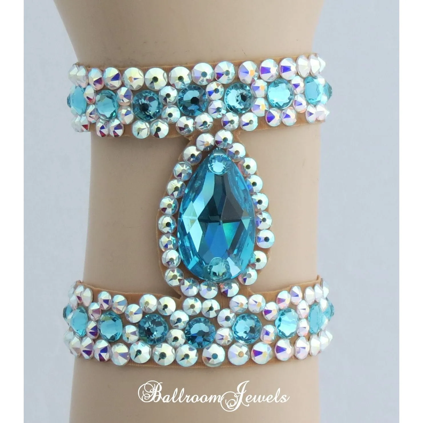 Ballroom Bracelet Light Turquoise pear design
