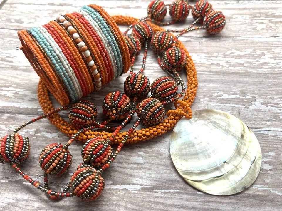 Beaded Necklace & Bracelet Set
