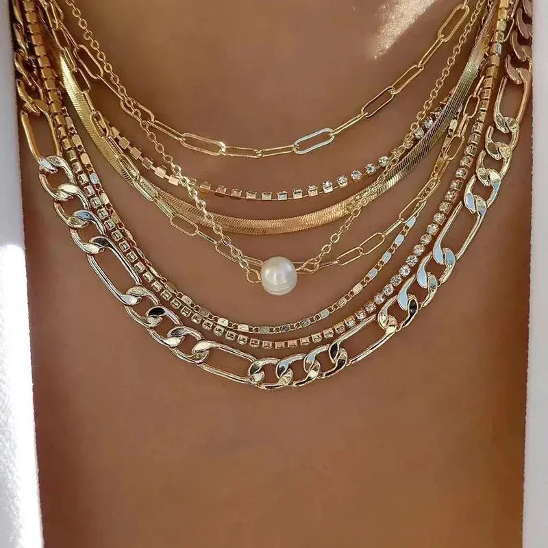 Bohemia Multilayer Crystal Butterfly Pendant Necklaces Women Hollow Heart Choker Necklace Fashion Jewelry Party