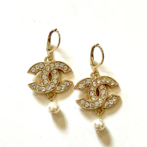 CC Crystal/PearlLogo Drop Earrings