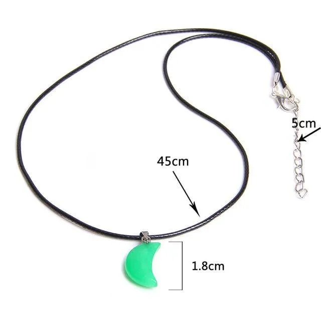 Crescent Moon Shape Quartz Stone Choker Necklaces