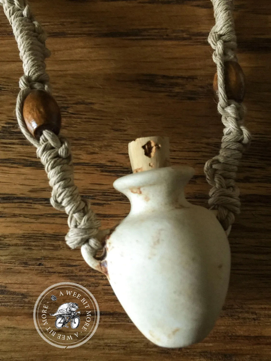 Essential Oils Macramé Necklace – Raku Pendant