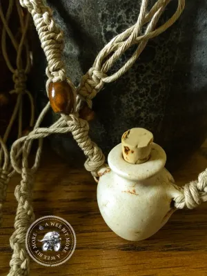 Essential Oils Macramé Necklace – Raku Pendant