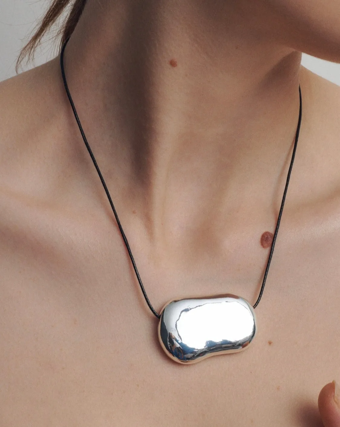 Heaven Mayhem | Julia Necklace - Silver/Black