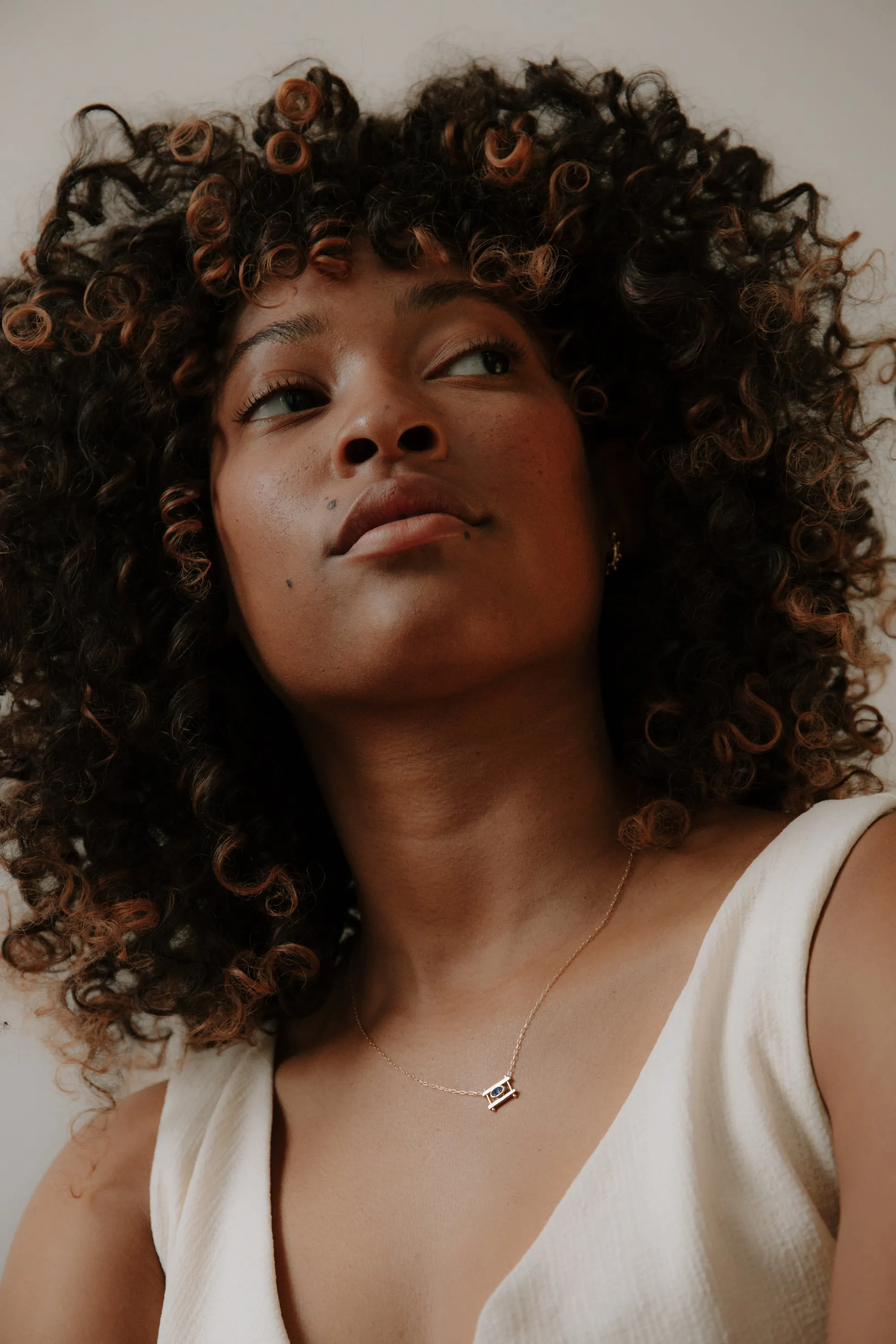 In Stock | Indigo Blue Sapphire Oval Kiyo Necklace