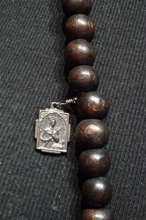 Kimmie Winter Wooden Rosary Necklace