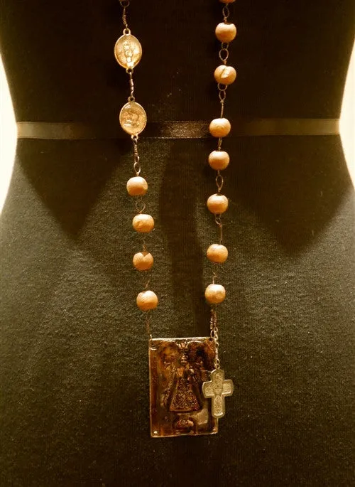 Kimmie Winter Wooden Rosary Necklace