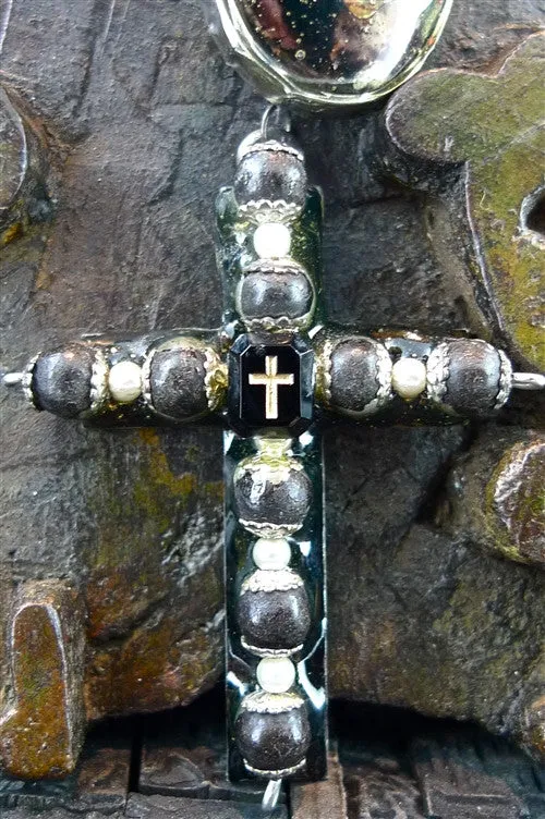 Kimmie Winter Wooden Rosary Necklace