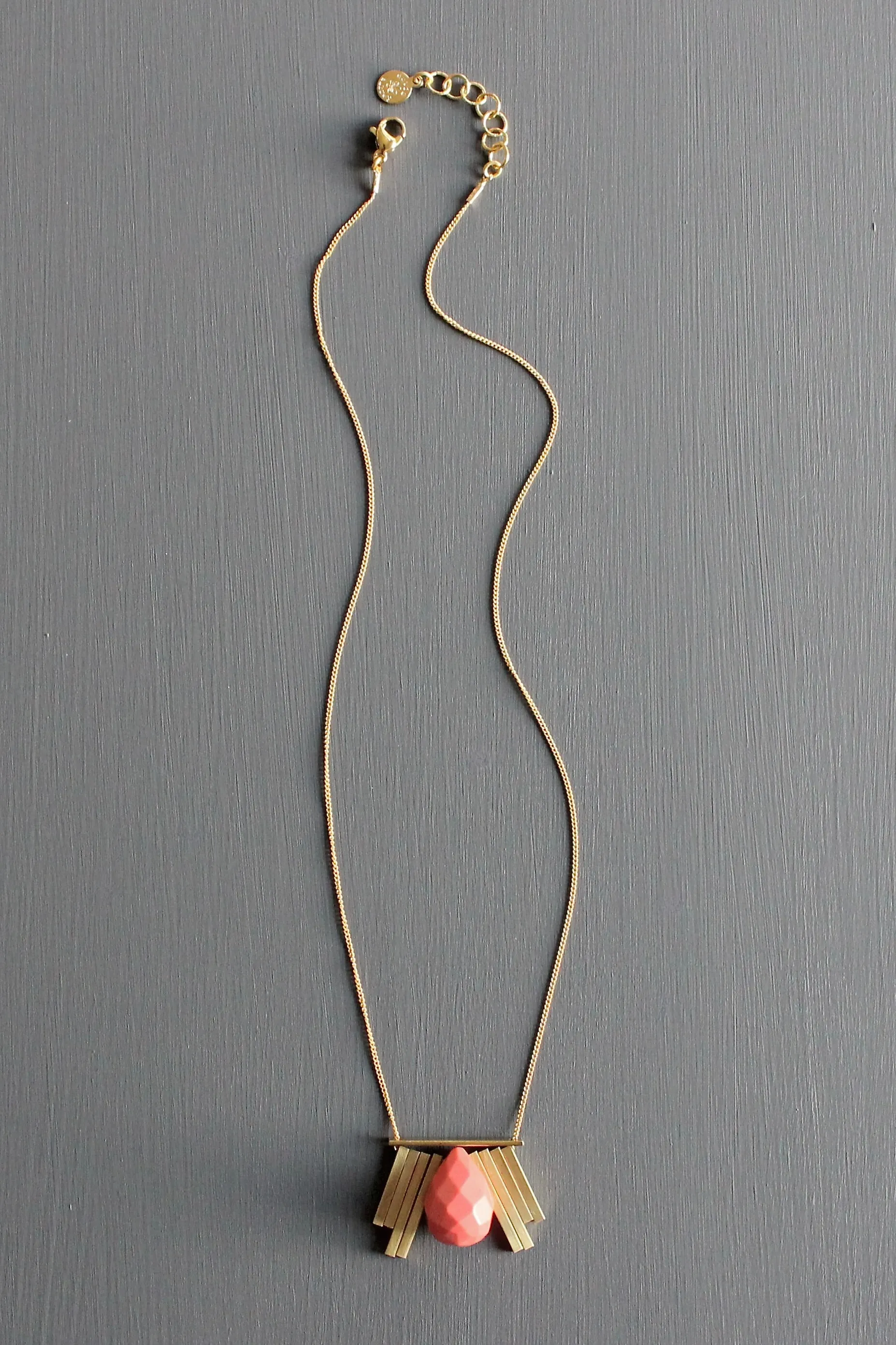 KYL117 coral Artdeco necklace