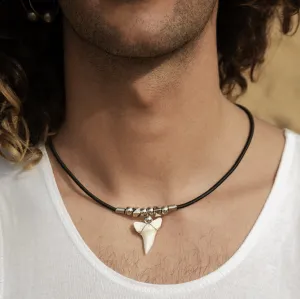 Large Mako Shark Tooth Tooth Necklace c188
