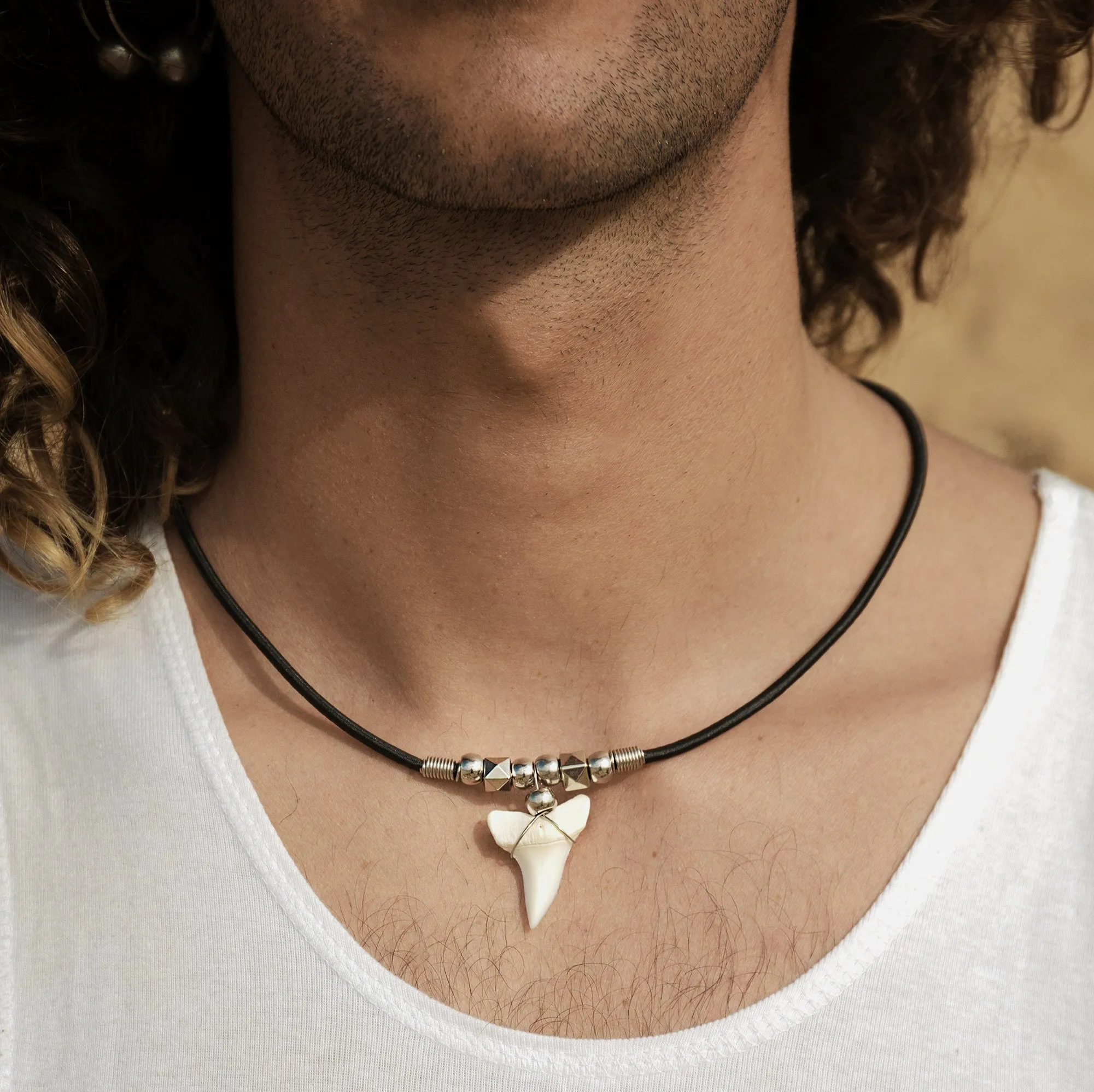 Large Mako Shark Tooth Tooth Necklace c188