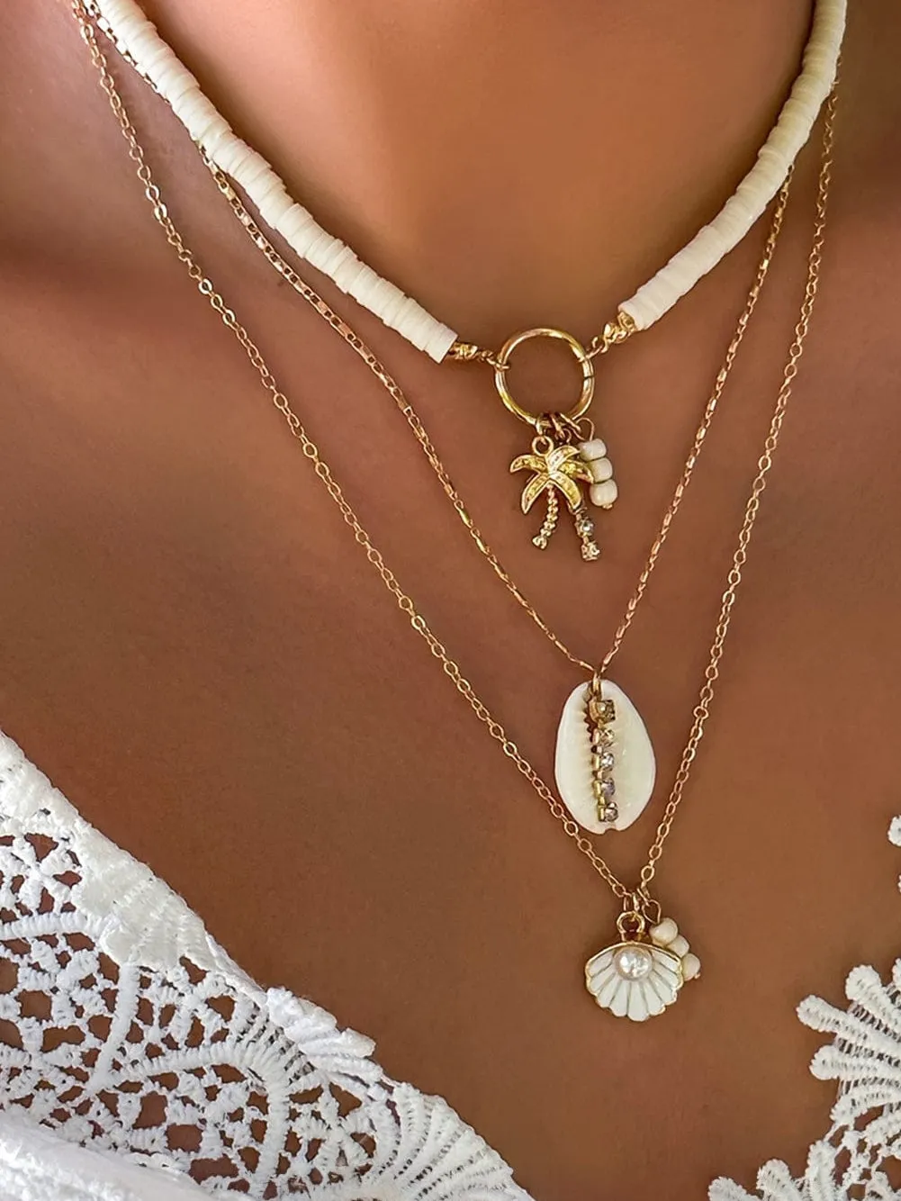 Layered Seashell Pendant Necklace for Beach Enthusiasts
