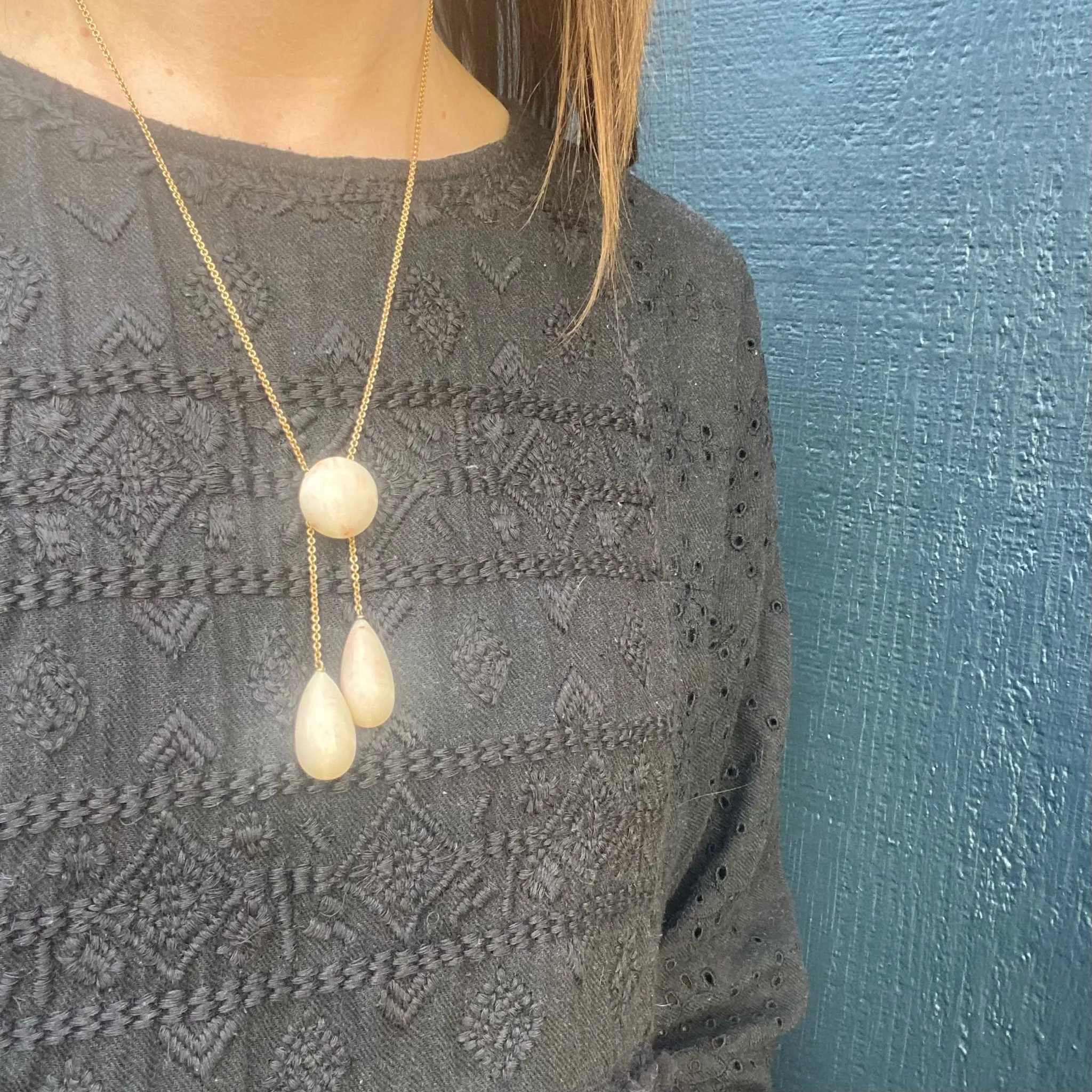 Manificent Antique Coral Pendant Necklace