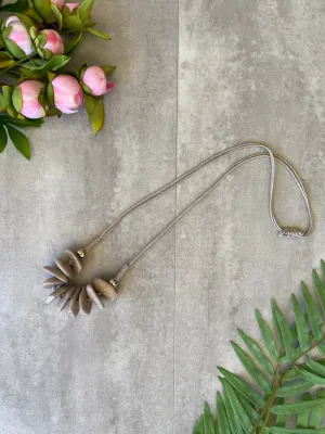 Megane Necklace in Latte