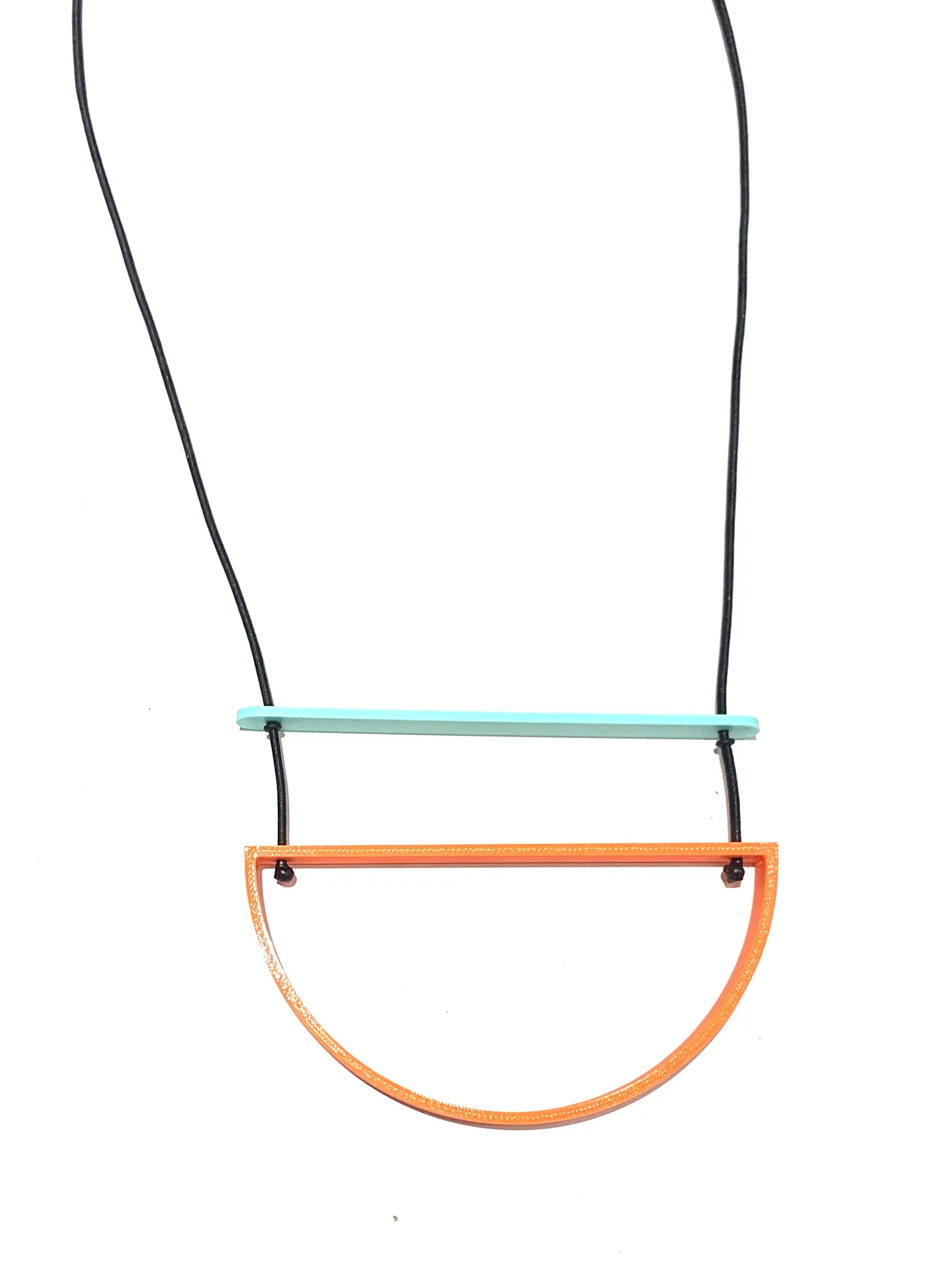 MENEO- Line Semi Circle Necklace