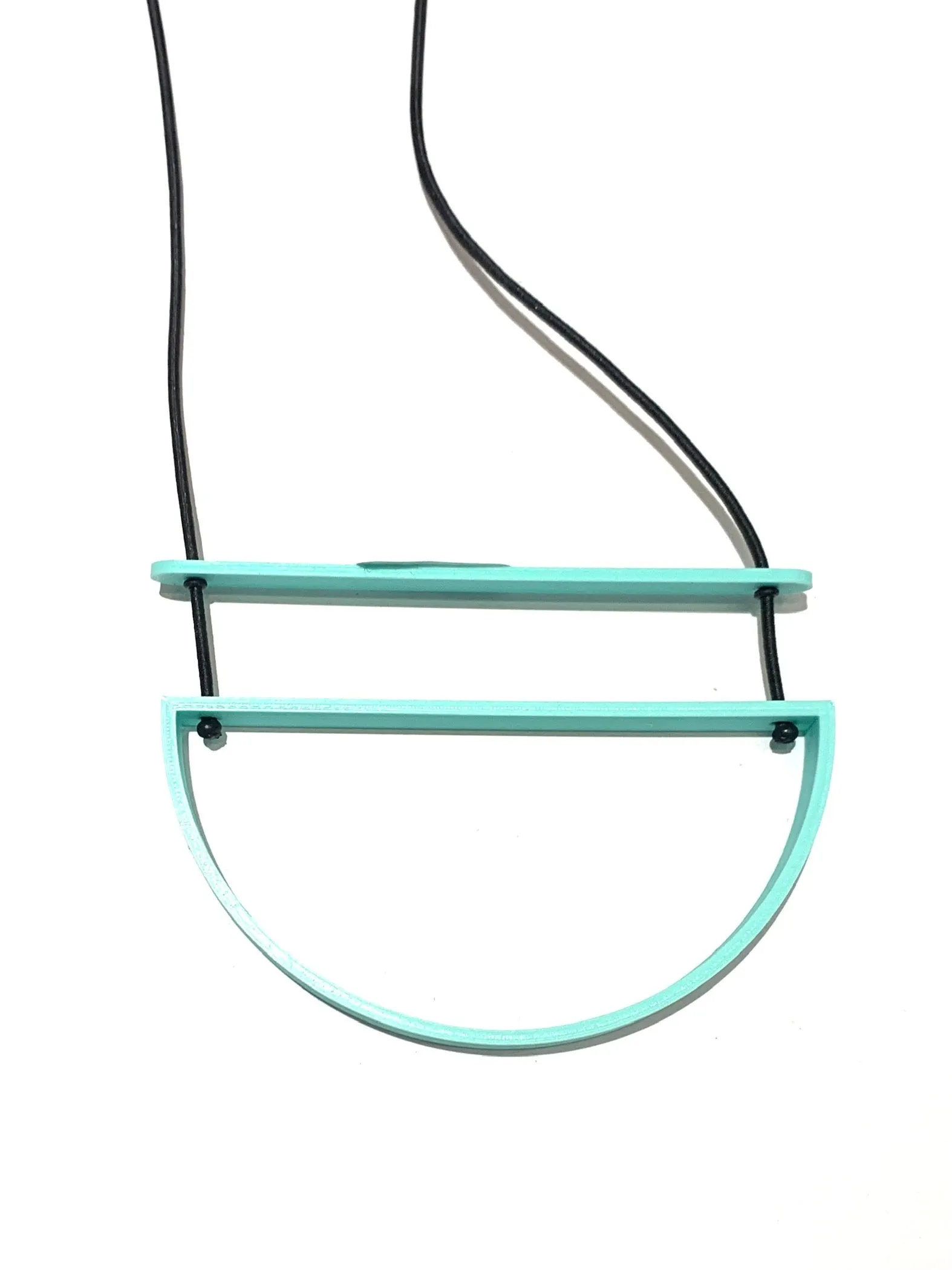 MENEO- Line Semi Circle Necklace