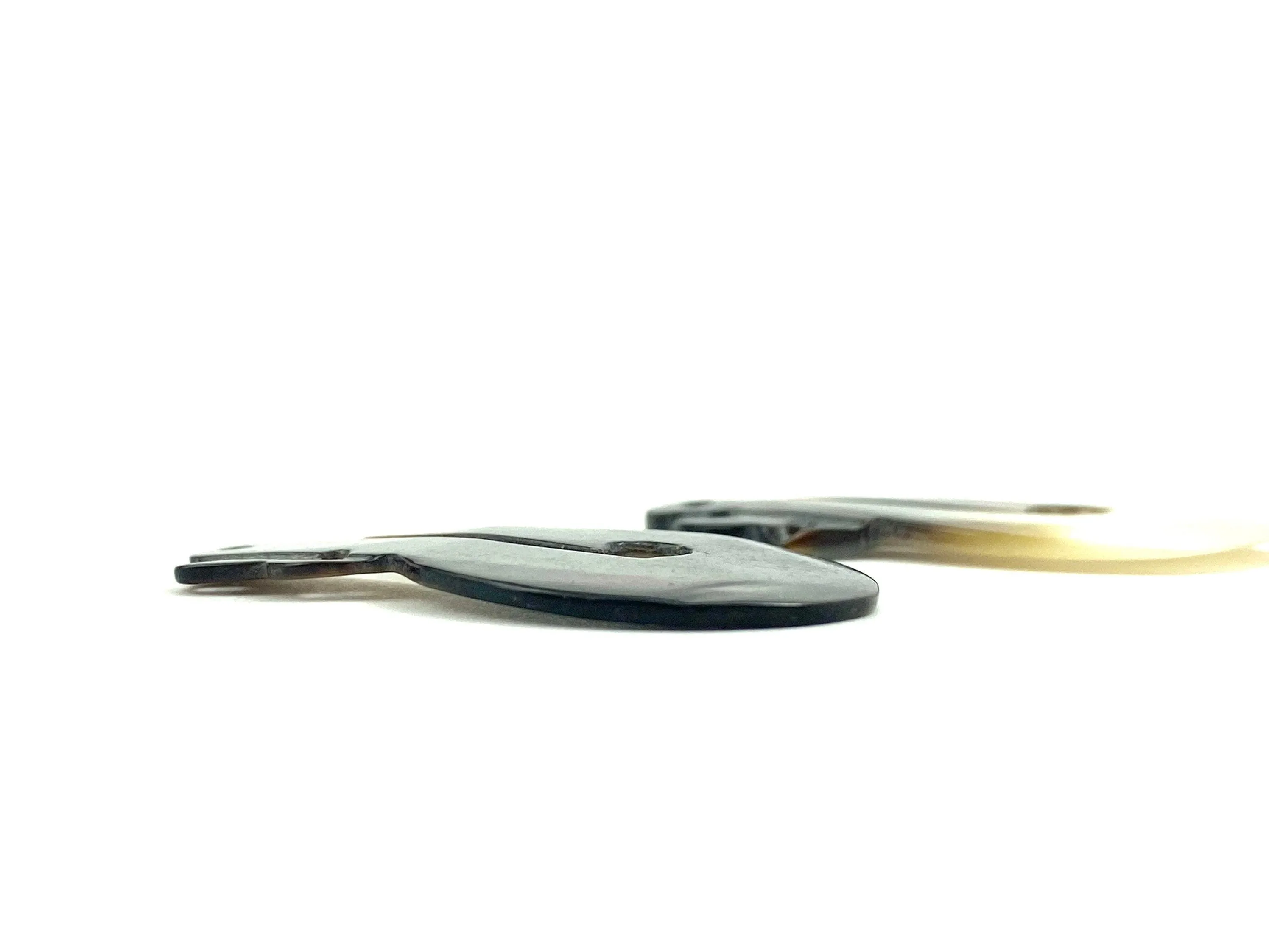 Mother Of Pearl Hook Shell, Sku#M340