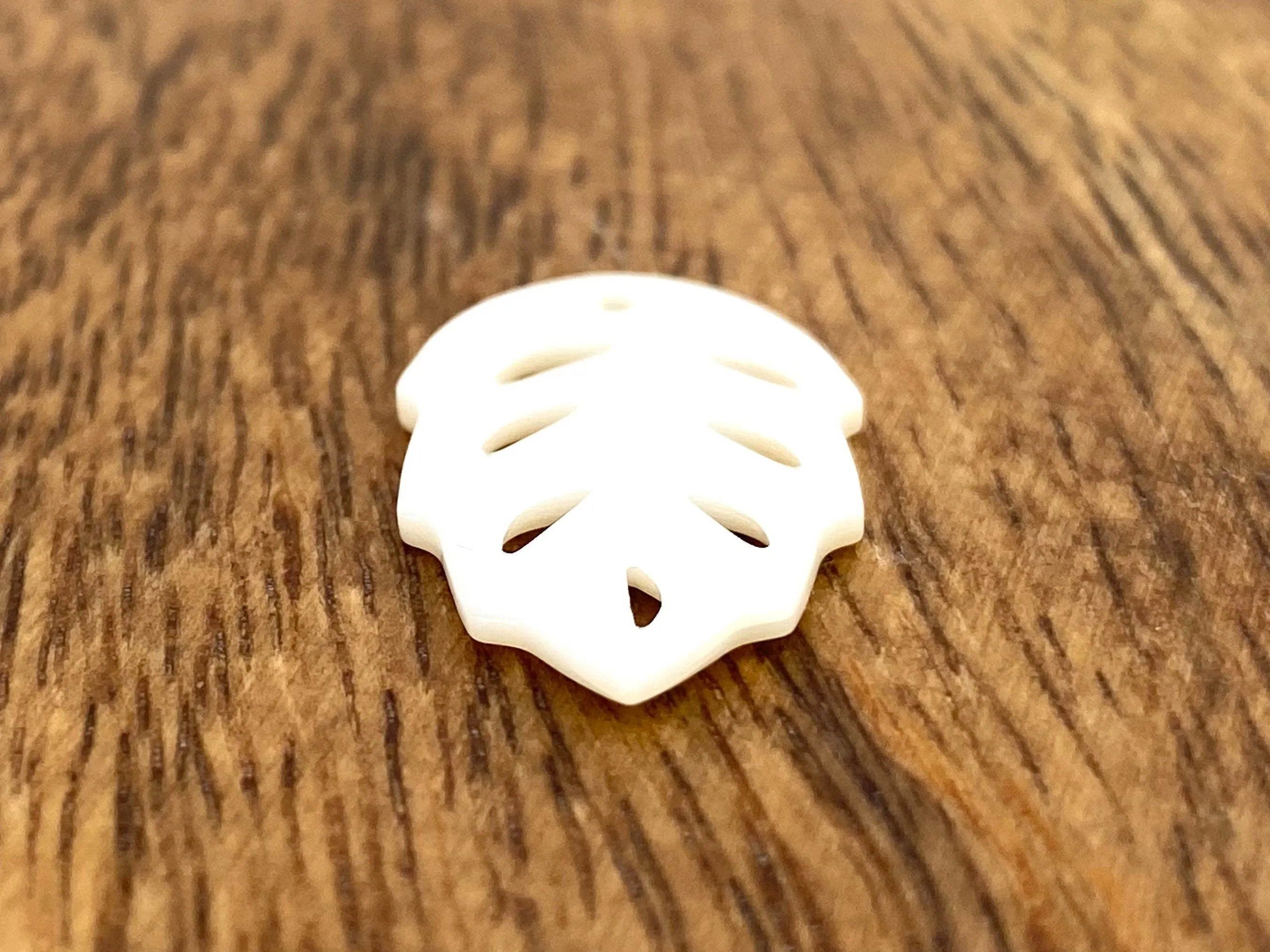 Mother Of Pearl Leaf Shell, Sku#M218