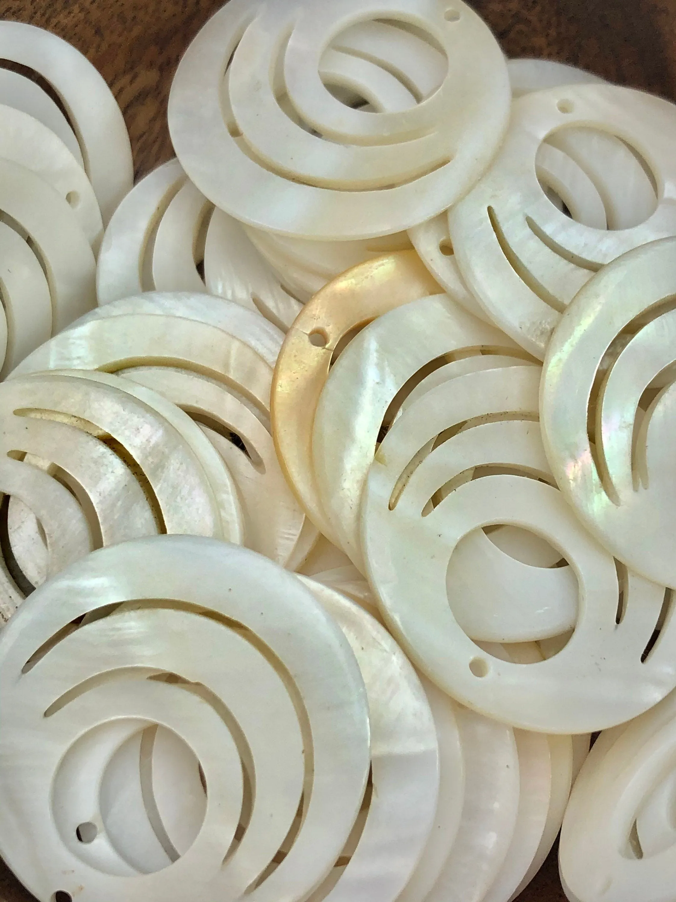 Mother Of Pearl Shell Sku#M624