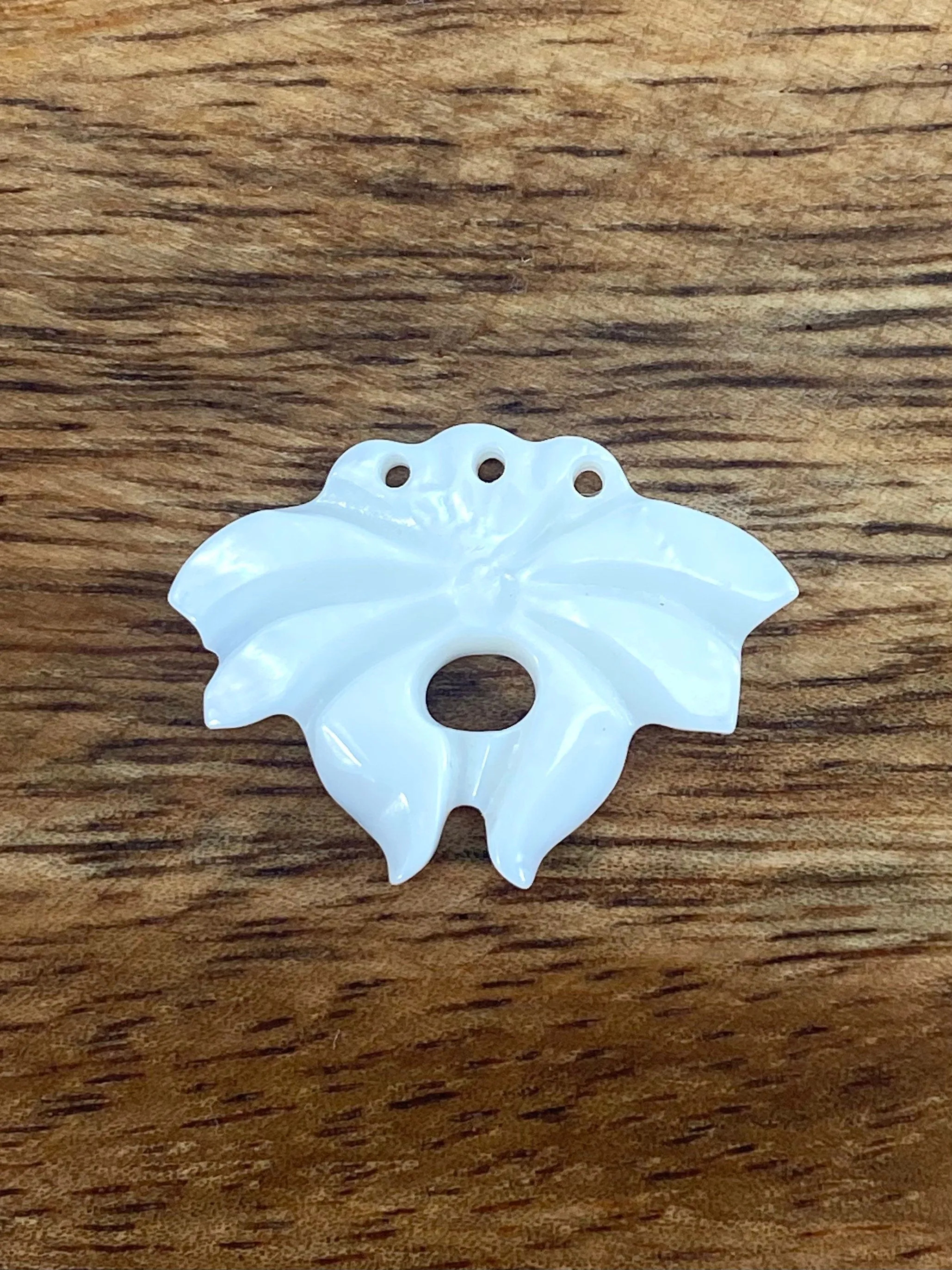 Mother Of Pearl White Shell, Sku#M276