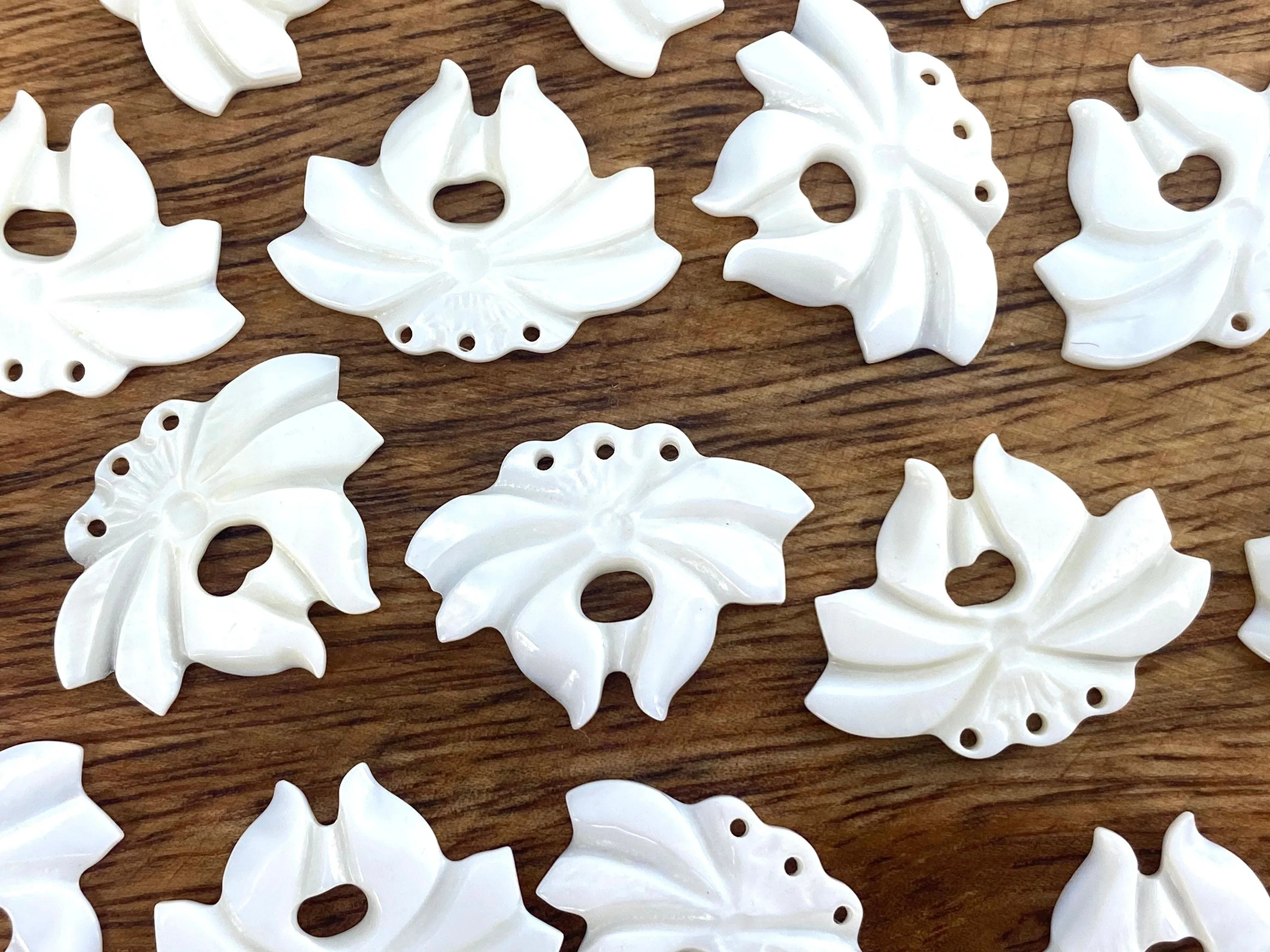 Mother Of Pearl White Shell, Sku#M276