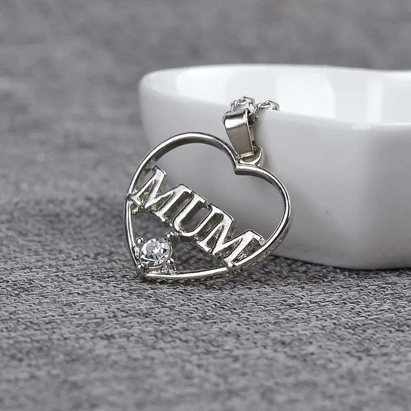 'Mum 'Crystal Heart Pendant Necklace