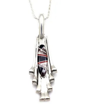 Oval Flowering Horse Nail Pendant
