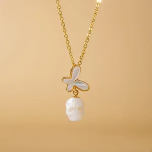 Romantic White Shell Butterfly Pearl Skull Necklace