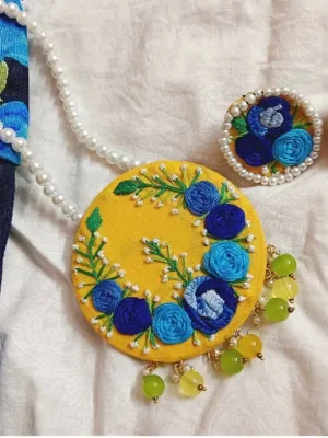 Sariyu Fabric necklace   Earrings Set