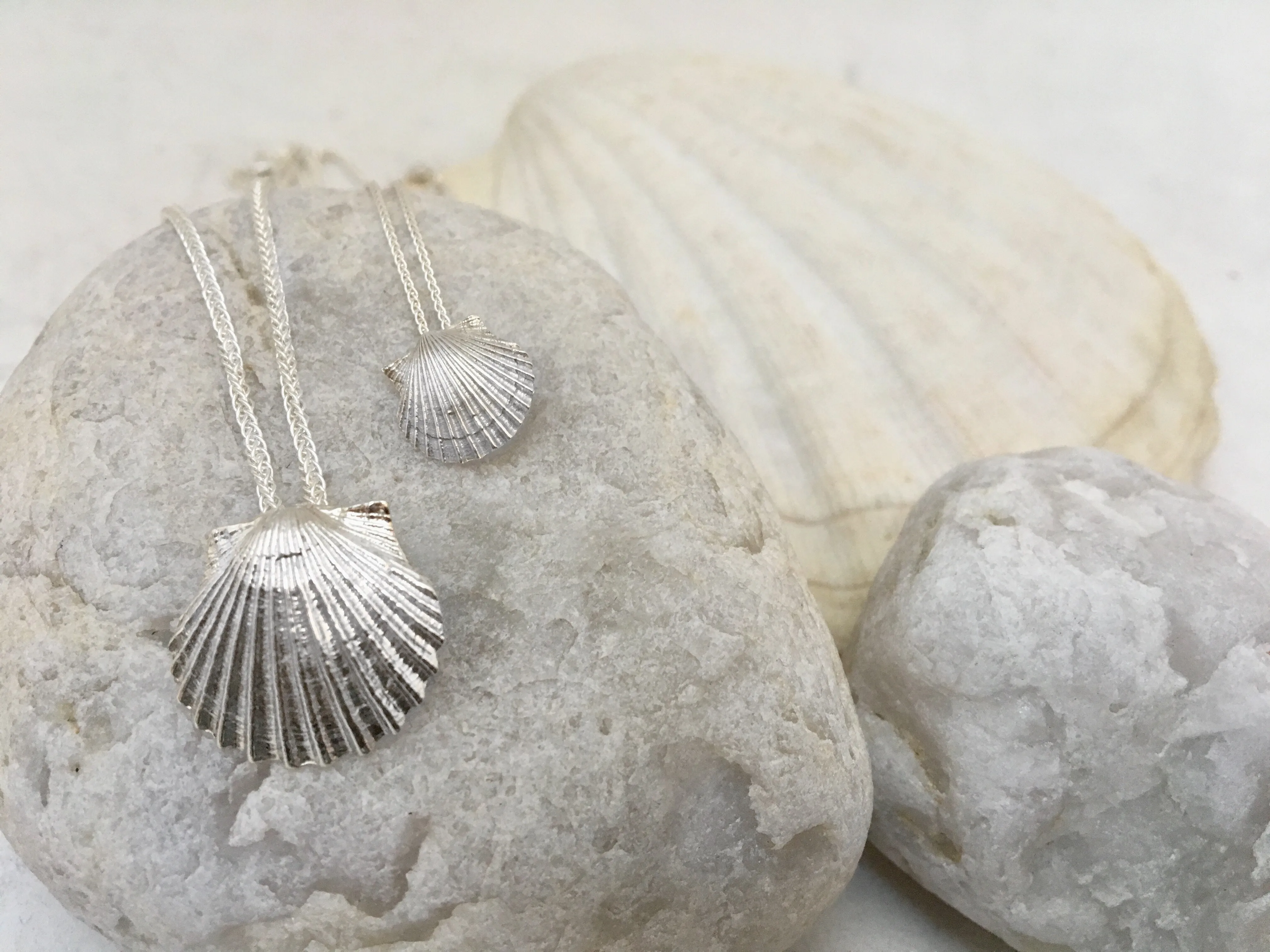 Scallop Slide Necklace