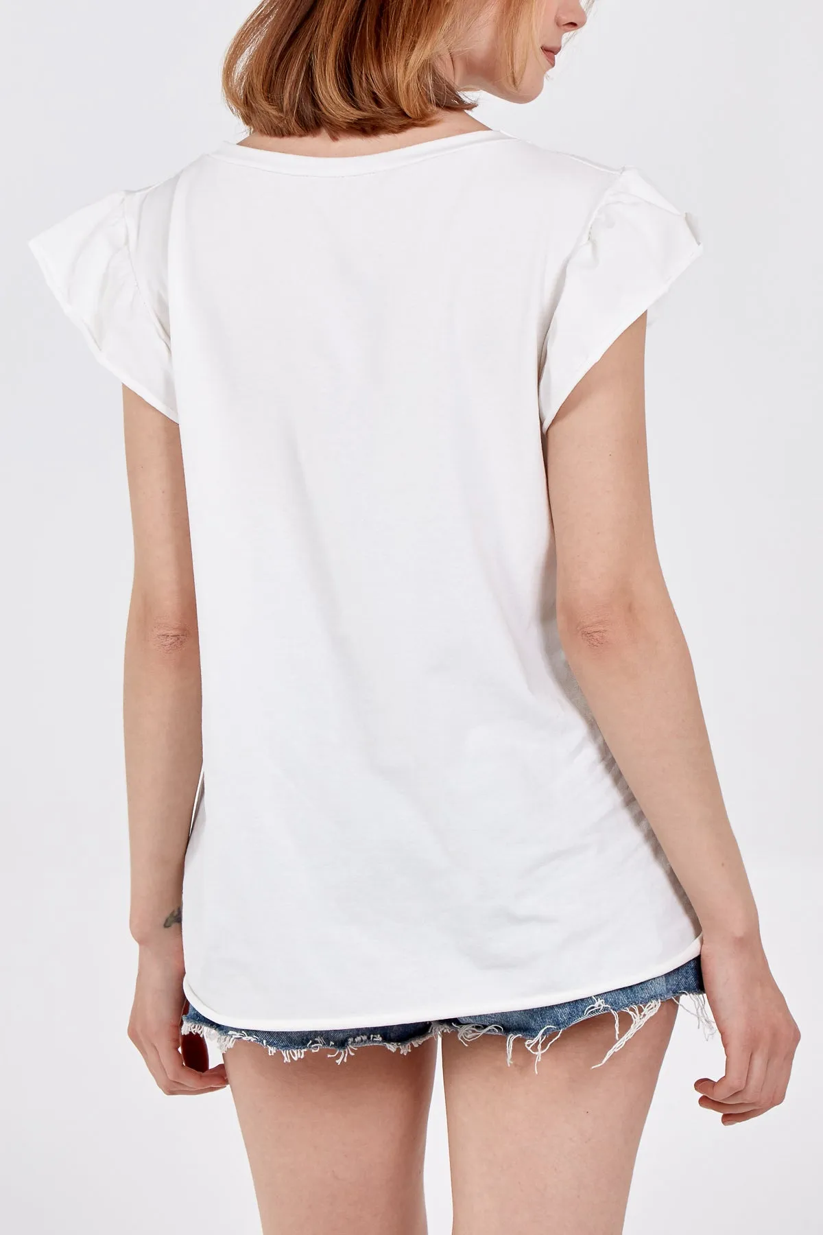 Scoop Neck Frill Sleeve Top With Necklace