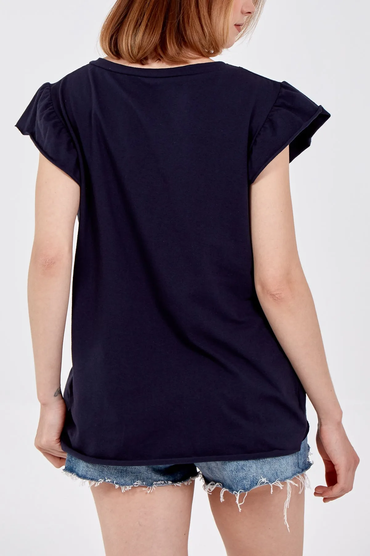 Scoop Neck Frill Sleeve Top With Necklace