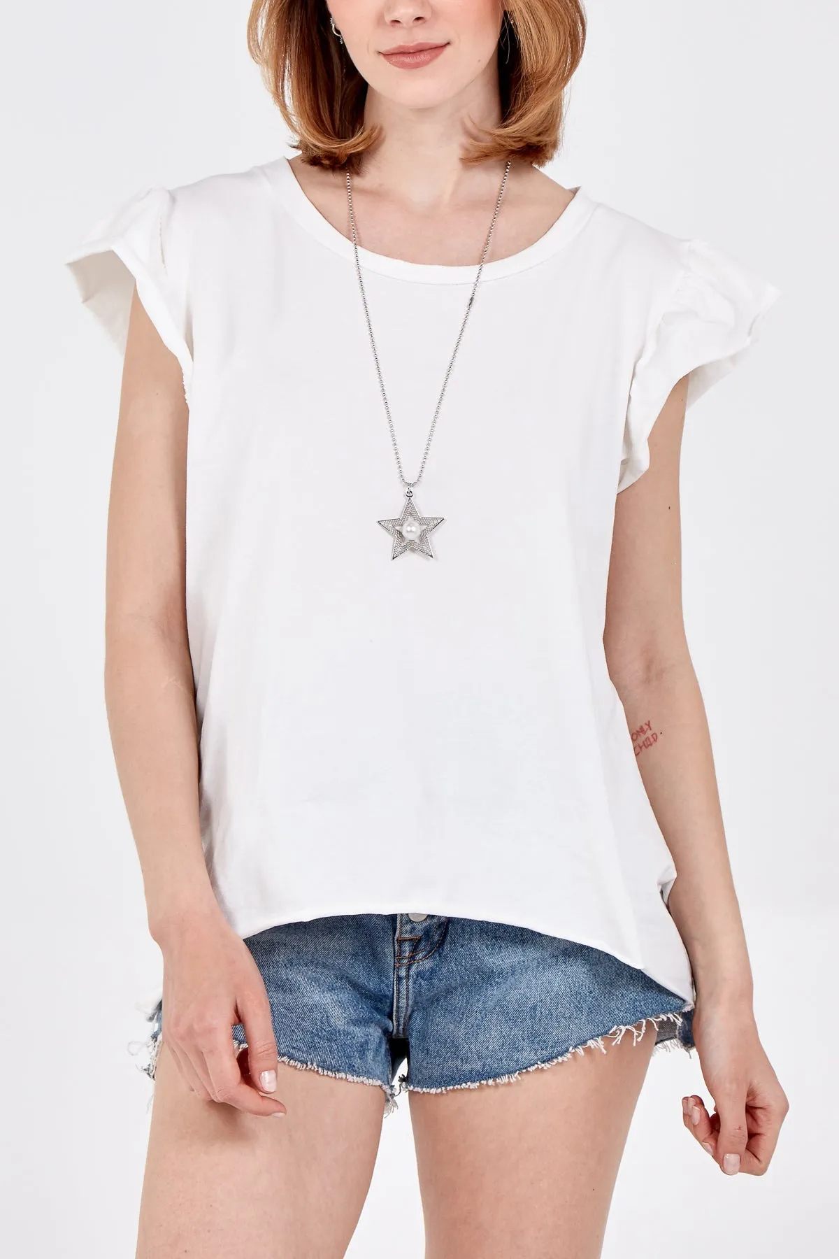Scoop Neck Frill Sleeve Top With Necklace