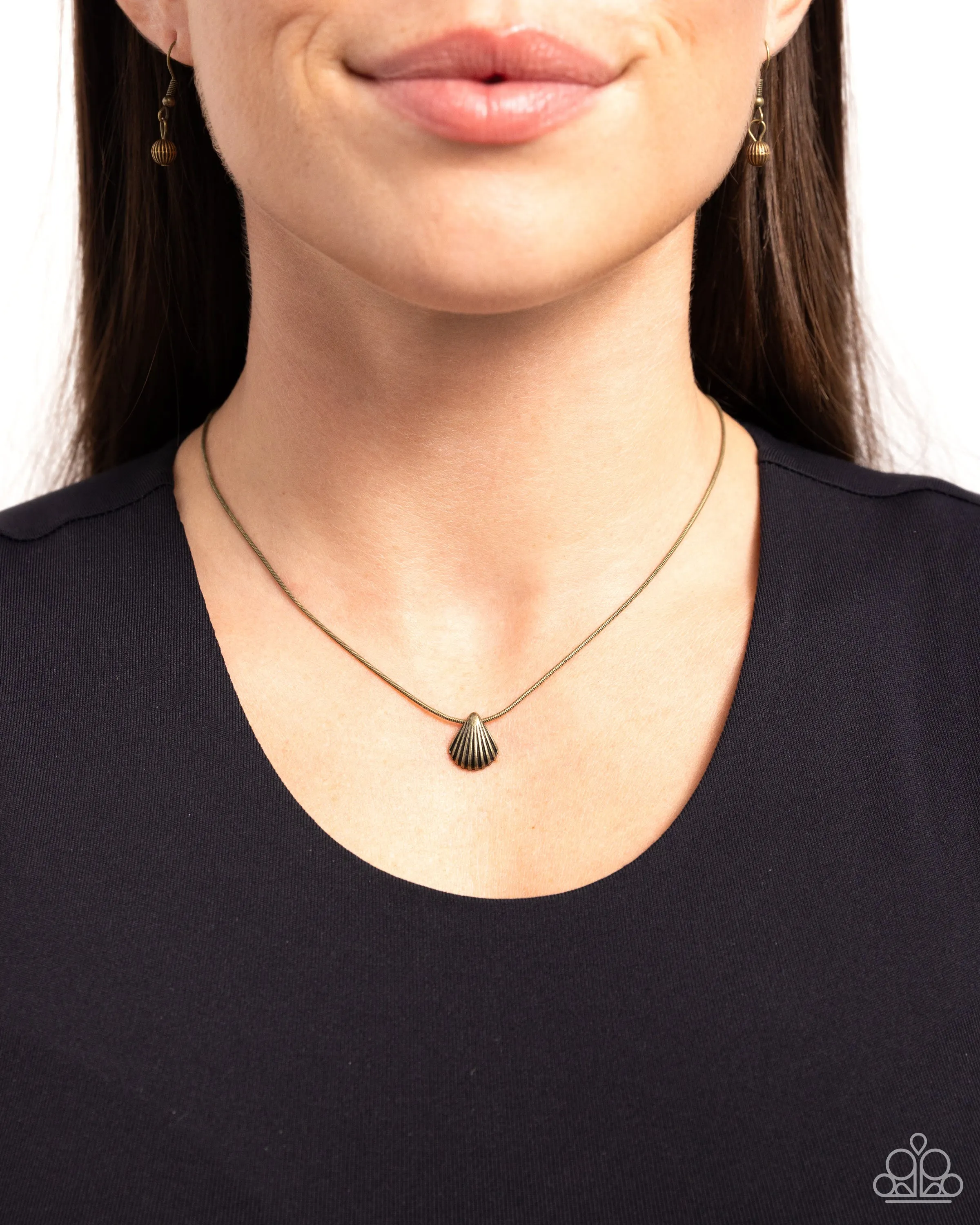 Seashell Simplicity - Brass - Dainty Shell Charm Paparazzi Short Necklace