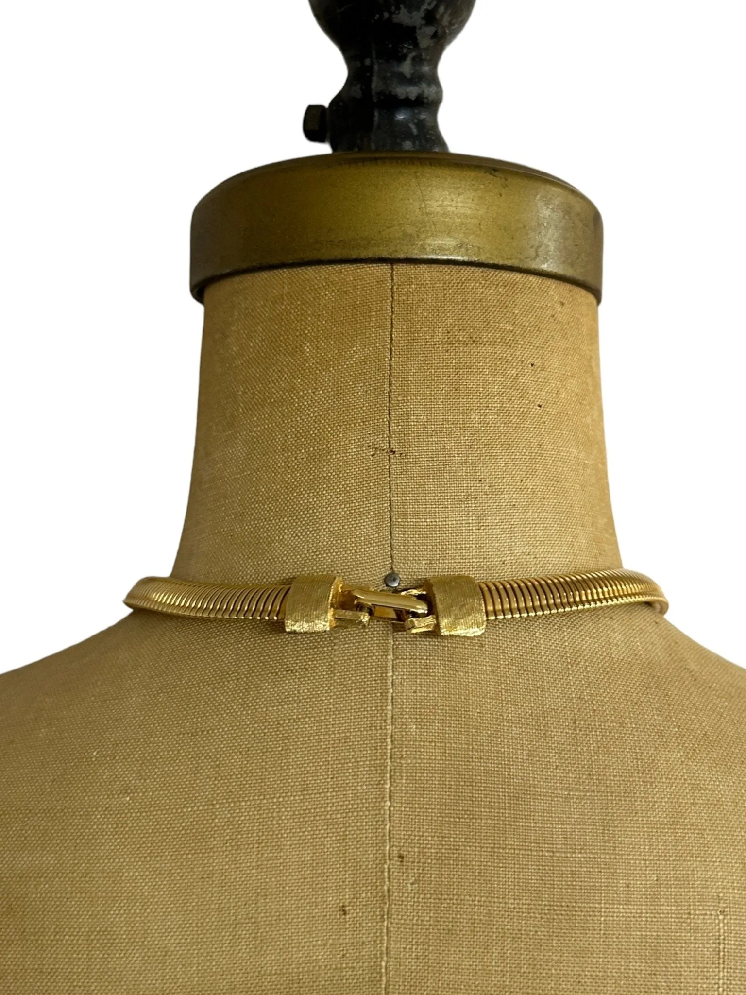 Selini Gold Crystal Classic Omega Chain Vintage Pendant