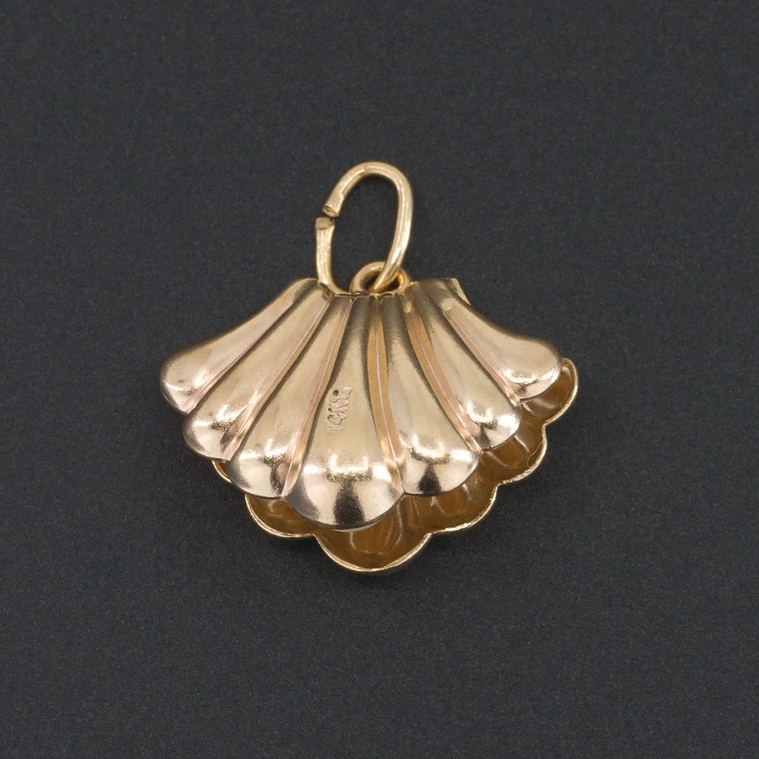 Shell Charm | Scallop Shell with Pearl Charm