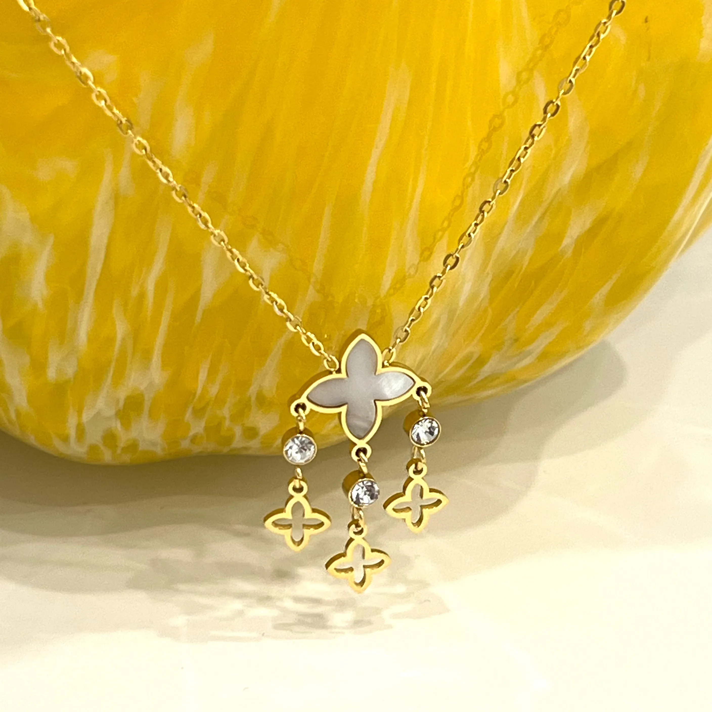 Shell Gem CZ Dangling Clovers Necklace - Gold