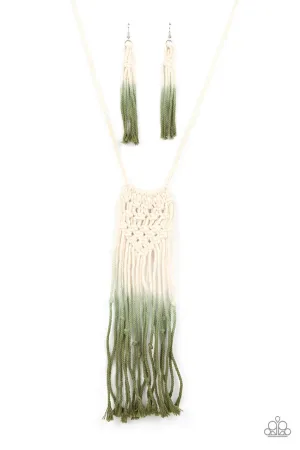 Surfin the Net Green Paparazzi Necklace
